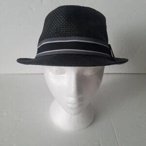 Milani hat designs in Italy Size S/M black